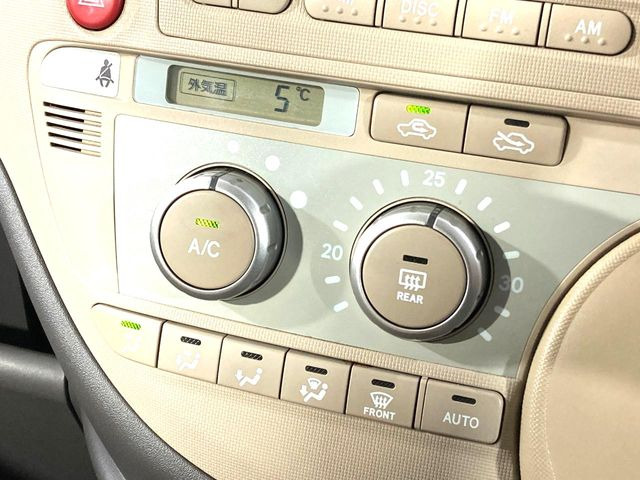 �y�I�[�g�G�A�R���z��x���D�݂̉��x�ɐݒ肷��΁A�ԓ��̉��x�����m�����ʂ≷�x�������Œ����B����&hellip;����&hellip;�Ɖ��x���X�C�b�`���������K�v�͂���܂���B���K�Ȏԓ���Ԃɂ͕K�{�̋@�\�ł��ˁ�