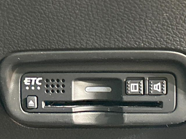 【ETC】高速道路の料金所をストレスなく通過!話題のスポットやサービスエリアに多い「スマートIC」利用時は必須のアイテムです。当店でセットアップを実施、ご納車当日からすぐにご利用いただけます!