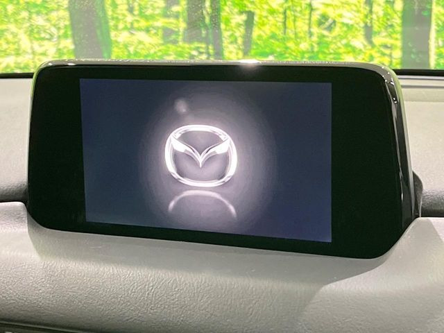 �y7�C���`�}�c�_�R�l�N�g�z�ԓ��̕��͋C�Ƀ}�b�`������^�̃f�B�X�v���C�B�X�}�z�ڑ��ł̃i�r�g�p��Bluetooth�Đ����A�l�X�ȋ@�\���y���߂܂��B�����I�ȃ_�C�������삪�\�ŁA�g��������ǍD�ł��B