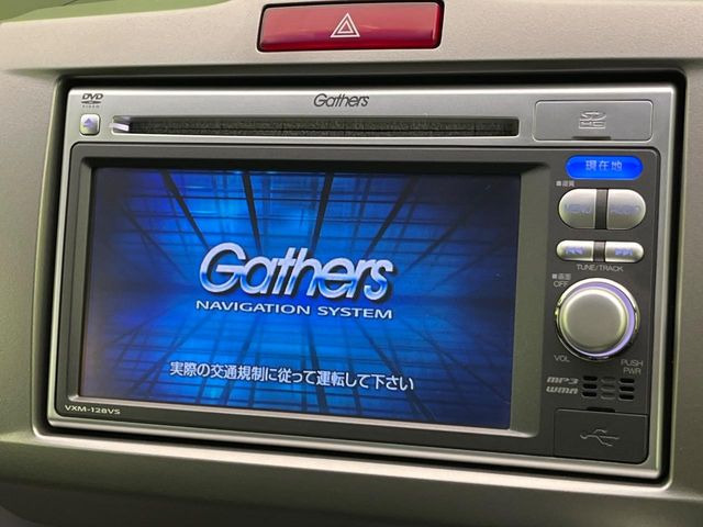 �y�����i�r�z�l�C�̏����i�r�𑕔����Ă���܂��B�i�r�̎g���₷���͂������A�I�[�f�B�I�@�\���[��!�L�����v�◷�s�͂������A�ʋ΂┃�����ȂǕ��i�̃h���C�u���y�����Ȃ�͂���