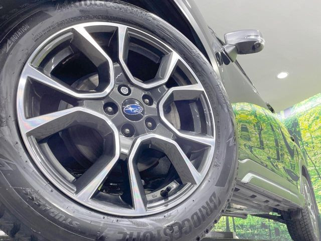 �y����18�C���`�A���~�z�C�[���z�O�ςɃ}�b�`���������A���~�z�C�[���𑕒����Ă���܂��B�e��ЊO�A���~�z�C�[����A�X�^�b�h���X�^�C�����戵�����Ă���܂��B���񂲑��k����������