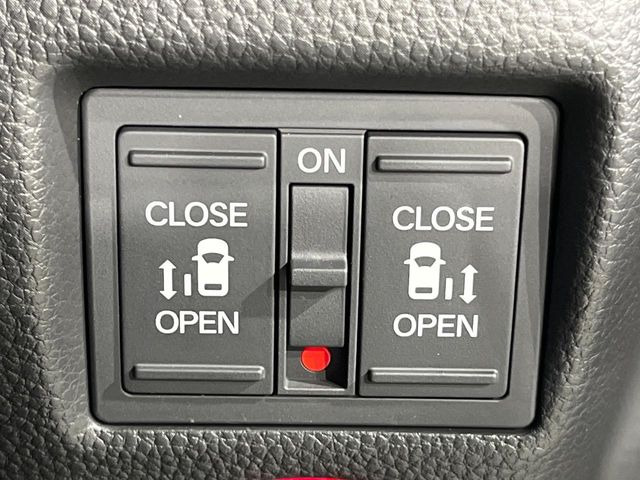 �y�����p���[�X���C�h�h�A�z�X�}�[�g�L�[��^�]�Ȃ̃X�C�b�`�Ō�ȗ����X���C�h�h�A�̊J���\���d��������͂����ăh�A���J����K�v�������A�����Ȃ��q�l�ł��ȒP�ɊJ���߂ł����K�ł���