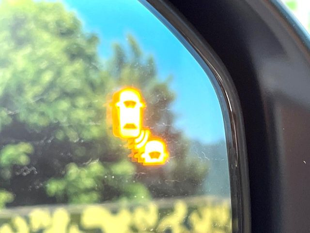 �y�u���C���h�X�|�b�g�C���t�H���[�V�����z���s���A�h�A�~���[�̎��p�ɂȂ�₷���ӏ��Ɍ㑱�Ԃ��ڋ߂���ƃT�C�h�~���[�t�߂Ɍx����\���A�h���C�o�[�ɒ��ӊ��N�����Ă���܂��B