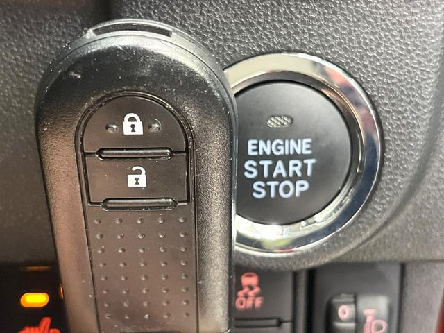 �y�L�[�t���[�V�X�e���z�J�o����|�P�b�g�ɓ��ꂽ�܂܂ł��h�A�̎{���E�������\�ȃX�}�[�g�L�[�𑕔��B�G���W���̃I���E�I�t�����J�M�����o���K�v����������Ƃ��Ă��֗��ł���