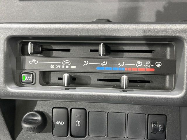 �����~�������Ă��S�Ȃɉ��K�ȋ󒲂�͂��Ă����A�_�C�������G�A�R���𑕔���