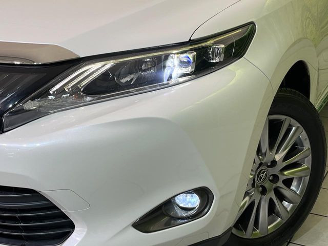 �yLED�w�b�h���C�g�z���V����ԑ��s�����ǍD�Ȏ��E���m�ۂ����S���ĉ^�]�ł��鍂�P�xLED�w�b�h���C�g�𑕔�!�_�����x�������A����d�͂��}�����Ă��܂��B