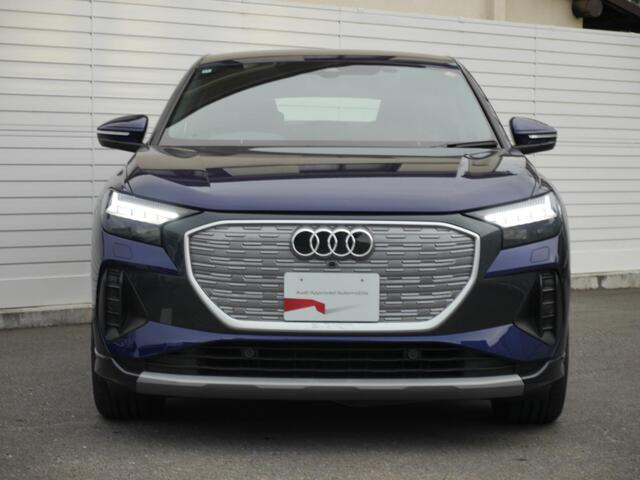 Q4スポーツバックe-tron45 アドバンスト