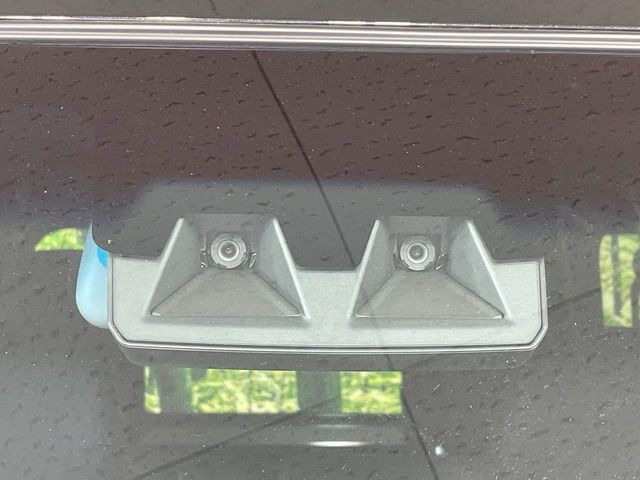 �y�X�}�[�g�A�V�X�g�z���s���ɑO���̎ԗ�����F�����A�Փ˂������Ȏ��͌x��ƃu���[�L�ŏՓˉ���Ɣ�Q�y�����A�V�X�g�B�����S�Ƀh���C�u�����y���݂��������܂��B