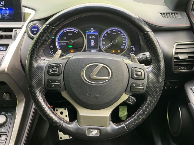 �y�����v�����X�e�A�����O�z�㎿�Ȋv���g�p���邱�ƂŁA��ɂ����������݂ƂĂ��^�]���₷���n���h���ł���