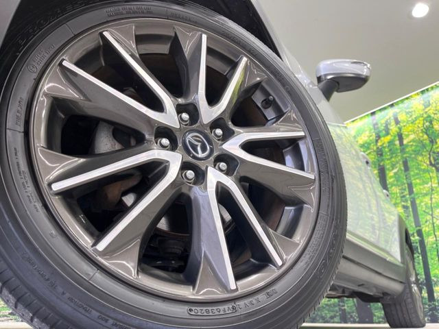 �y����18�C���`�A���~�z�C�[���z�O�ςɃ}�b�`���������A���~�z�C�[���𑕒����Ă���܂��B�e��ЊO�A���~�z�C�[����A�X�^�b�h���X�^�C�����戵�����Ă���܂��B���񂲑��k����������