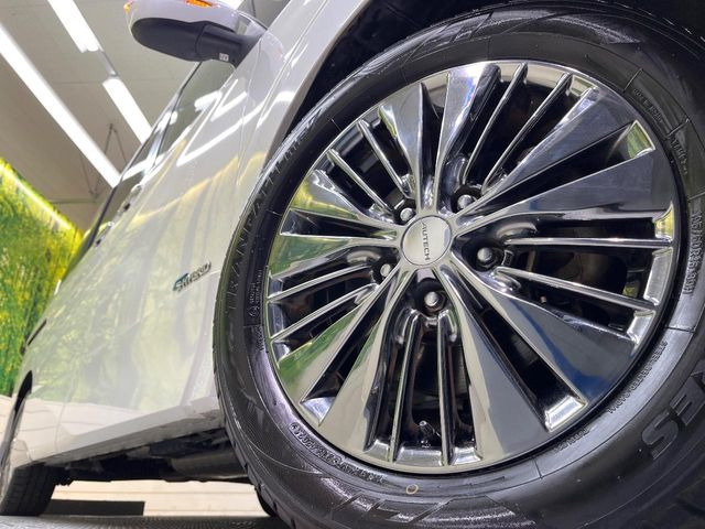 �y����16�C���`�A���~�z�C�[���z�O�ςɃ}�b�`���������A���~�z�C�[���𑕒����Ă���܂��B�e��ЊO�A���~�z�C�[����A�X�^�b�h���X�^�C�����戵�����Ă���܂��B���񂲑��k����������