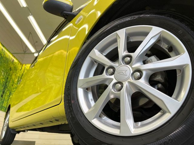 �y����14�C���`�A���~�z�C�[���z�O�ςɃ}�b�`���������A���~�z�C�[���𑕒����Ă���܂��B�e��ЊO�A���~�z�C�[����A�X�^�b�h���X�^�C�����戵�����Ă���܂��B���񂲑��k����������