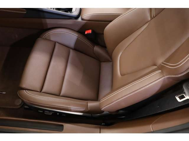 �������[�p�b�P�[�W�t18way�d�������A�_�v�e�B�u�X�|�[�c�V�[�g�v���X�𑕔����A���K���ƃz�[���h�����������ŗ������Ă��܂��B