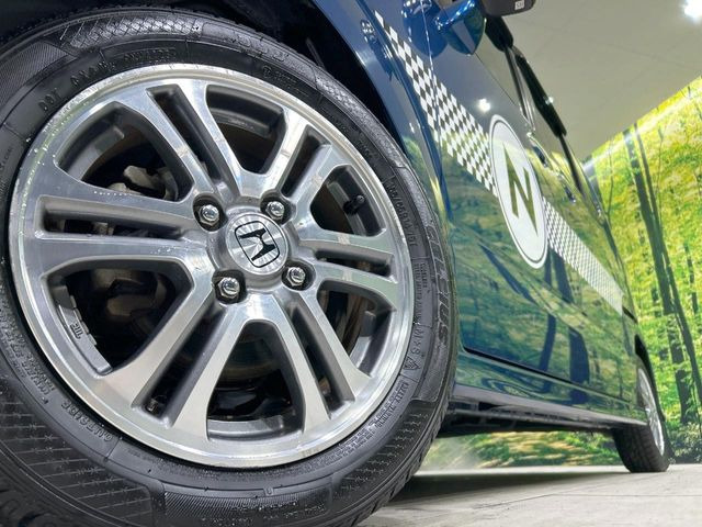 �y����14�C���`�A���~�z�C�[���z�O�ςɃ}�b�`���������A���~�z�C�[���𑕒����Ă���܂��B�e��ЊO�A���~�z�C�[����A�X�^�b�h���X�^�C�����戵�����Ă���܂��B���񂲑��k����������