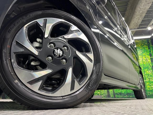 �y����15�C���`�A���~�z�C�[���z�O�ςɃ}�b�`���������A���~�z�C�[���𑕒����Ă���܂��B�e��ЊO�A���~�z�C�[����A�X�^�b�h���X�^�C�����戵�����Ă���܂��B���񂲑��k����������