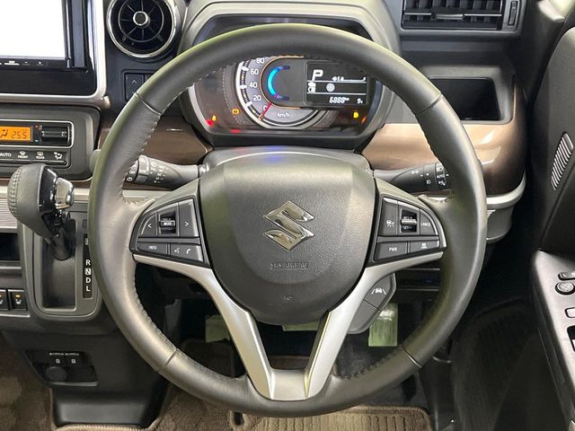 �y�����v�����X�e�A�����O�z�㎿�Ȋv���g�p���邱�ƂŁA��ɂ����������݂ƂĂ��^�]���₷���n���h���ł���