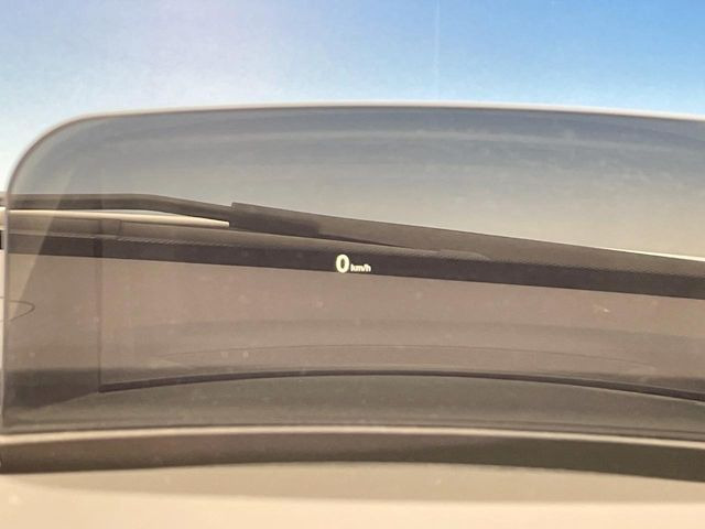 ���w�b�h�A�b�v�f�B�X�v���C:���݂̑��x�⑖�s�����f�W�^���\���ŉ^�]�ȑO���̃K���X�ɓ��e!�^�]���A���������炳���K�v�ȏ����m�F�ł���̂łƂ��Ă��֗��ň��S!