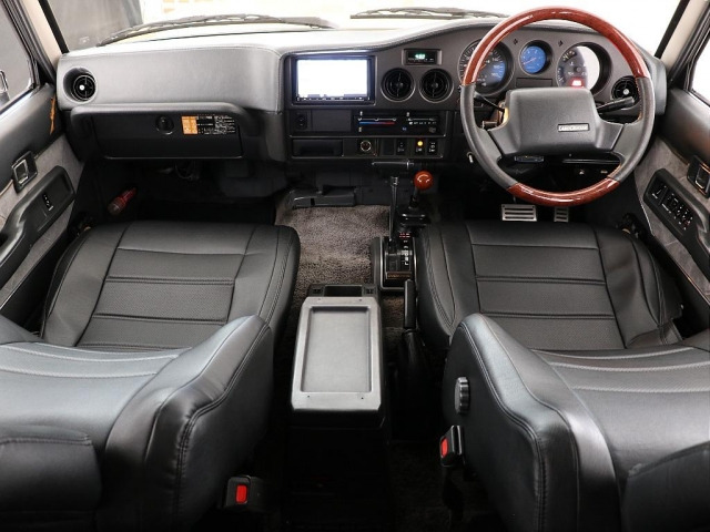 ランドクルーザー604.0 VX ハイルーフ 4WD