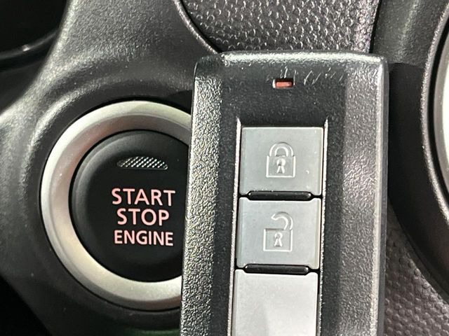 �y�I�y���[�V�����L�[�z�J�o����|�P�b�g�ɓ��ꂽ�܂܂ł��h�A�̎{���E�������\�ȃX�}�[�g�L�[�𑕔��B�G���W���̃I���E�I�t�����J�M�����o���K�v����������Ƃ��Ă��֗��ł���