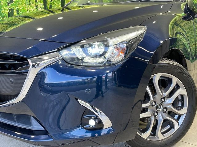 �yLED�w�b�h���C�g�z���V����ԑ��s�����ǍD�Ȏ��E���m�ۂ����S���ĉ^�]�ł��鍂�P�xLED�w�b�h���C�g�𑕔�!�_�����x�������A����d�͂��}�����Ă��܂��B