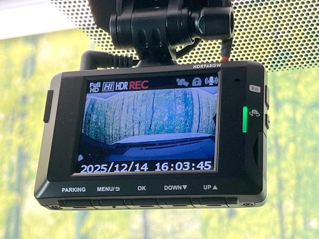 �y�h���C�u���R�[�_�[�z���S�E���S�ȃJ�[���C�t�ɕK�{�̃h���C�u���R�[�_�[�𑕔�!���s���͂������A������^�]�⎖�̂ɑ��������ۂ̏󋵂��f���ŋL�^���A����̃��X�N�ɔ����܂��B