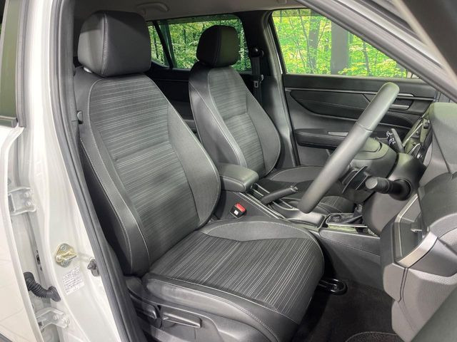 �y�n�[�t���U�[�V�[�g�z�������ƍ���S�n�𗼗������l�C�̃V�[�g���w�ʁE���ʂ̃t�@�u���b�N�f�ނ́A�ʋC���̗ǂ��⊊��ɂ����ɗD��Ă��܂��B�C���╞���ɍ��E���ꂸ���K�ɂ���肢�������܂��B