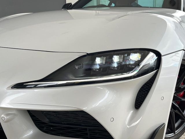 �yLED�w�b�h���C�g�z���V����ԑ��s�����ǍD�Ȏ��E���m�ۂ����S���ĉ^�]�ł��鍂�P�xLED�w�b�h���C�g�𑕔�!�_�����x�������A����d�͂��}�����Ă��܂��B