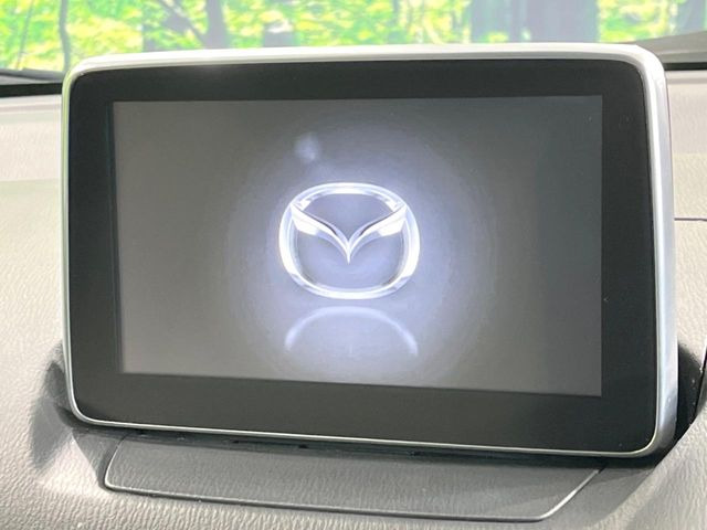 �y���[�J�[�����i�r�z�C���e���A�ɗn�����ރX�^�C���b�V���ȁu��p�݌v�v���[�J�[�i�r�𑕔��􎋔F���⑀�쐫�ȂǊ�{���\�ɂ��D��A���㎿�ȃJ�[���C�t�����y���݂��������܂��B