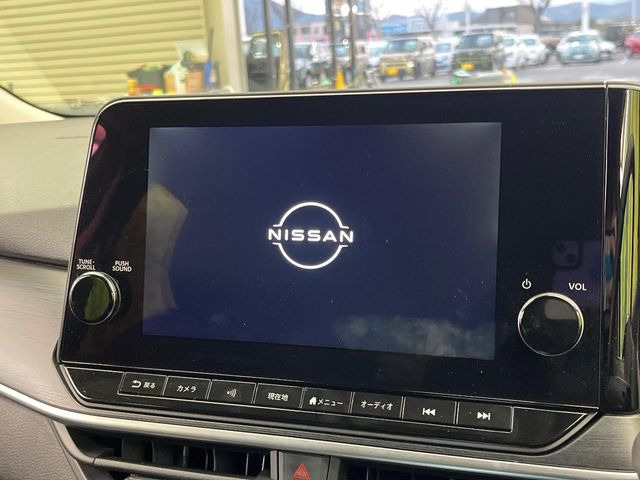 �y���[�J�[����9�^�i�r�z�C���e���A�ɗn�����ރX�^�C���b�V���ȁu��p�݌v�v���[�J�[�i�r�𑕔��􎋔F���⑀�쐫�ȂǊ�{���\�ɂ��D��A���㎿�ȃJ�[���C�t�����y���݂��������܂��B