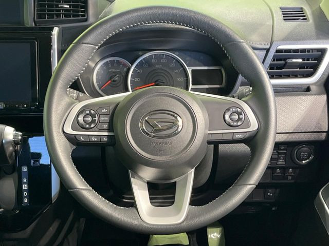 �y�X�e�A�����O�X�C�b�`�z�^�]���A�O������ڐ������炷���ƂȂ��A�I�[�f�B�I���̑��삪�\�ȕ֗��@�\!���S&���K�ȃh���C�u�����o���Ă���܂���