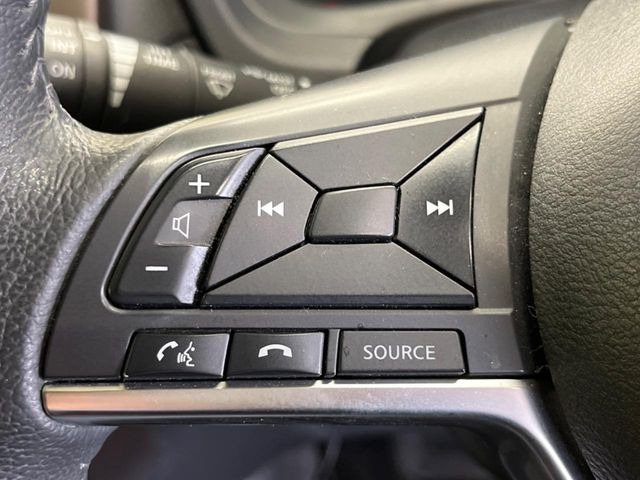 �y�X�e�A�����O�X�C�b�`�z�^�]���A�O������ڐ������炷���ƂȂ��A�I�[�f�B�I���̑��삪�\�ȕ֗��@�\!���S&���K�ȃh���C�u�����o���Ă���܂���