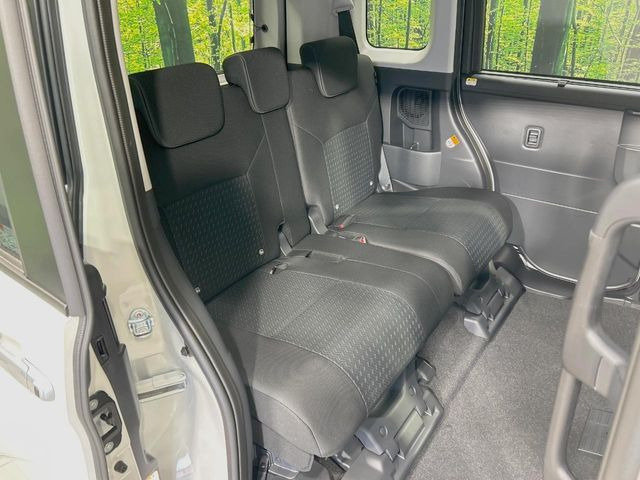 ���i���ȃI���W�i���t���A�}�b�g���I�v�V�����ɂĂ��p�ӂ��Ă���܂��B���D���ȃf�U�C����J���[�����Ԃɍ��킹�đI��ł����������Ƃ��ł��܂���