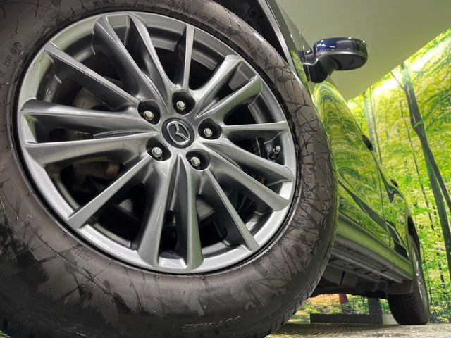 �y����17�C���`�A���~�z�C�[���z�O�ςɃ}�b�`���������A���~�z�C�[���𑕒����Ă���܂��B�e��ЊO�A���~�z�C�[����A�X�^�b�h���X�^�C�����戵�����Ă���܂��B���񂲑��k����������