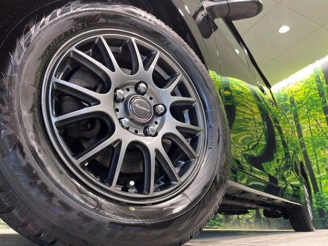 �y15�C���`�A���~�z�C�[���z�O�ςɃ}�b�`�����A���~�z�C�[���𑕒����Ă���܂��B�e��A���~�z�C�[����A�X�^�b�h���X�^�C�����戵�����Ă���܂��B���񂲑��k����������