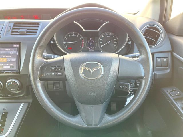 �y�X�e�A�����O�X�C�b�`�z�^�]���A�O������ڐ������炷���ƂȂ��A�I�[�f�B�I���̑��삪�\�ȕ֗��@�\!���S&���K�ȃh���C�u�����o���Ă���܂���