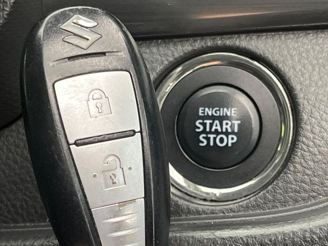 �y�L�[���X�X�^�[�g�V�X�e���z�J�o����|�P�b�g�ɓ��ꂽ�܂܂ł��h�A�̎{���E�������\�ȃX�}�[�g�L�[�𑕔��B�G���W���̃I���E�I�t�����J�M�����o���K�v����������Ƃ��Ă��֗��ł���