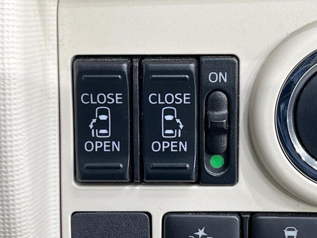 �y�����p���[�X���C�h�h�A�z�X�}�[�g�L�[��^�]�Ȃ̃X�C�b�`�Ō�ȗ����X���C�h�h�A�̊J���\���d��������͂����ăh�A���J����K�v�������A�����Ȃ��q�l�ł��ȒP�ɊJ���߂ł����K�ł���