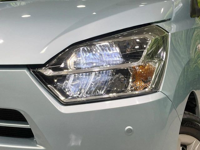 �yLED�w�b�h���C�g�z���V����ԑ��s�����ǍD�Ȏ��E���m�ۂ����S���ĉ^�]�ł��鍂�P�xLED�w�b�h���C�g�𑕔�!�_�����x�������A����d�͂��}�����Ă��܂��B