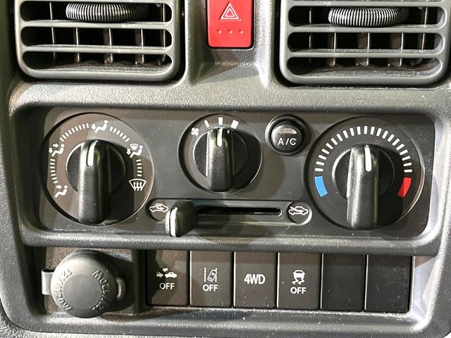 �����~�������Ă��S�Ȃɉ��K�ȋ󒲂�͂��Ă����A�_�C�������G�A�R���𑕔���