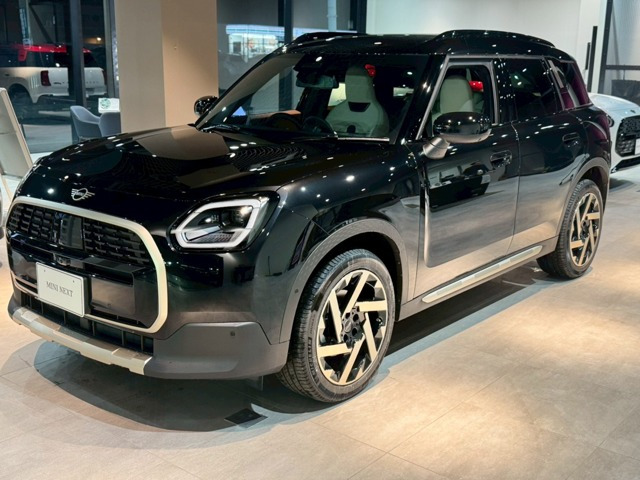 ミニカントリーマンD DCT ディーゼル