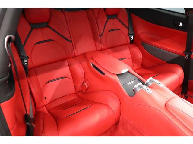 ��Ȃ̃��U�[������̂��邵������Ƃ����i����ۂ��Ă���܂��B�|���̃V�[�g�ŁA���ڕ�����Ȃ��ςݍ��ނ��Ƃ��\�ł������܂��B