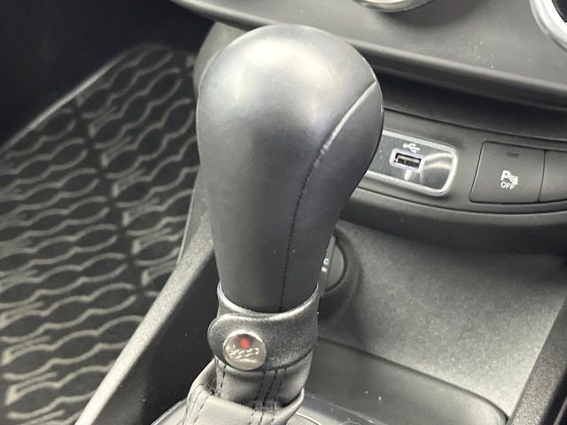 ��MT���[�h�t��AT:�ʏ�͎����ł����Ȃ���ϑ�(�M�A�`�F���W)���h���C�o�[�̑���ɂ���ĈӐ}�I�ɕς�����V�X�e���ł��B����w���i�̃h���C�u�����y���݂��������܂�!