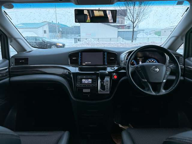 �����[���ɂ��s���Ȃ��q�l�ł��܂��́A�����k���҂����Ă���܂���wNEODrive�x����TEL011�]792�]0374