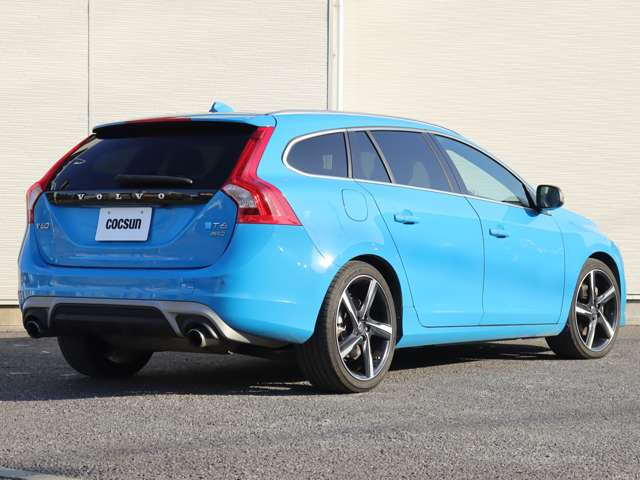 �G���W���I�C���̓t�����X��MOTUL(���`���[��)���g�p���Ă��܂��B�V���{���{�e���f���ɓK������قȂ�S�x�̃I�C�������p�ӂ��Ă��܂��B