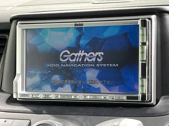 �y�����i�r�z�l�C�̏����i�r�𑕔����Ă���܂��B�i�r�̎g���₷���͂������A�I�[�f�B�I�@�\���[��!�L�����v�◷�s�͂������A�ʋ΂┃�����ȂǕ��i�̃h���C�u���y�����Ȃ�͂���