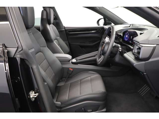 �x�[�X�O���[�h�ł���MAX�o�͂�380�n�͂��ւ�A�K�\�����ԂƈႢ�R��o������ő�g���N�𔭊����邱�Ƃ��ł��܂��̂Ŏv���ʂ�ɑ��삢�������܂��B