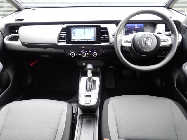 �C���p�l�摜�ɂȂ�܂��B�ԓ��͐��Ǝ҂ɂĎ����N���[�j���O�{�H�ς݂Ȃ̂ŁA��ϐ����ł��B