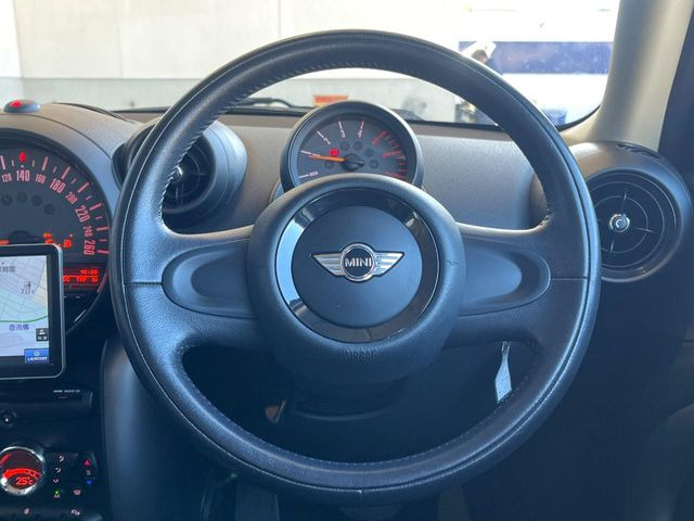 ���n���h�����̃X�������Ȃ��A���ꂢ�ȏ�Ԃ��ێ����Ă���܂��B�e�X�C�b�`���̓�����m�F�ς݂ł��B