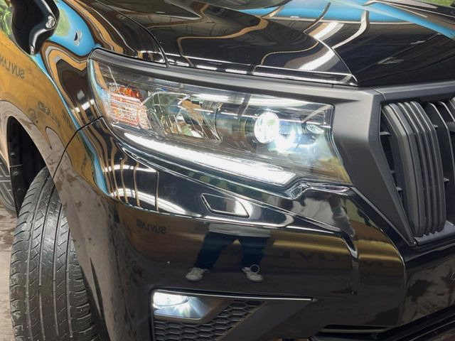 �yLED�w�b�h���C�g�z���V����ԑ��s�����ǍD�Ȏ��E���m�ۂ����S���ĉ^�]�ł��鍂�P�xLED�w�b�h���C�g�𑕔�!�_�����x�������A����d�͂��}�����Ă��܂��B