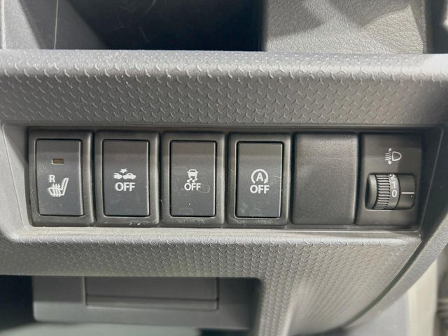 �y�X�Y�L���[�_�[�u���[�L�T�|�[�g�z���s���ɑO���̎ԗ�����F�����A�Փ˂������Ȏ��͌x��ƃu���[�L�ŏՓˉ���Ɣ�Q�y�����A�V�X�g�B�����S�Ƀh���C�u�����y���݂��������܂��B